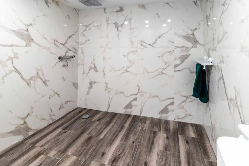 Con Piscina Privada, Barbacoa, Wifi Y Parking Incluido Villa